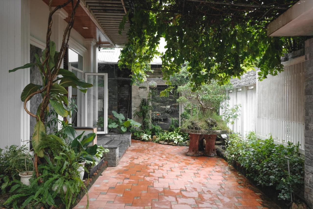 Le Robinet Villa - A Journey Into Hue Citadel Soul 외부 사진